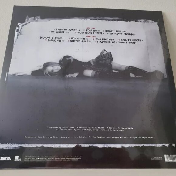 Avril Lavigne Under My Skin LP ~ Exclusive Colored Vinyl ~ New/Sealed! - Picture 2 of 2